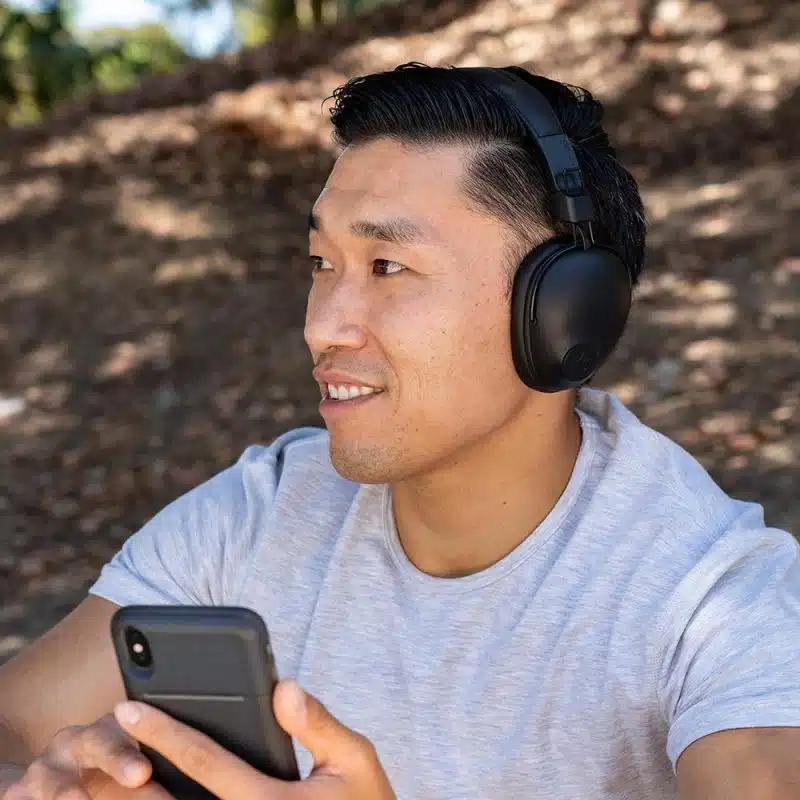 אוזניות Over-Ear אלחוטיות - Studio Pro Wireless Over - Ear 7 אוזניות Over-Ear אלחוטיות - Studio Pro Wireless Over - Ear – תמונה 7