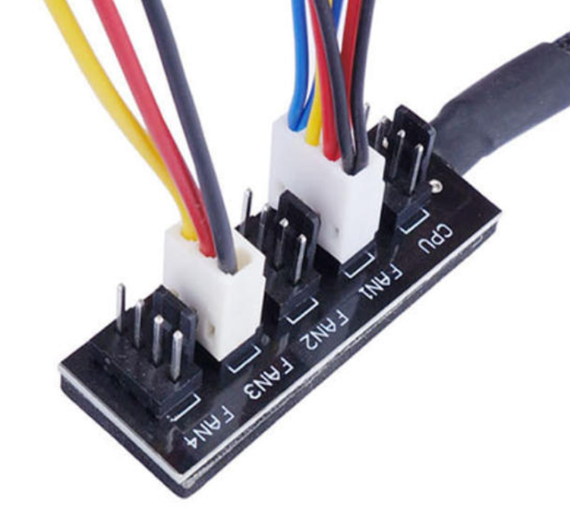 מפצל Fan Hub 5 in 1 Splitter for PC Fan Hub with PWM 4Pin 2 מפצל Fan Hub 5 in 1 Splitter for PC Fan Hub with PWM 4Pin – תמונה 2
